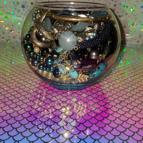 Mermaid themed Jewlry jar - Picture 5 of 8